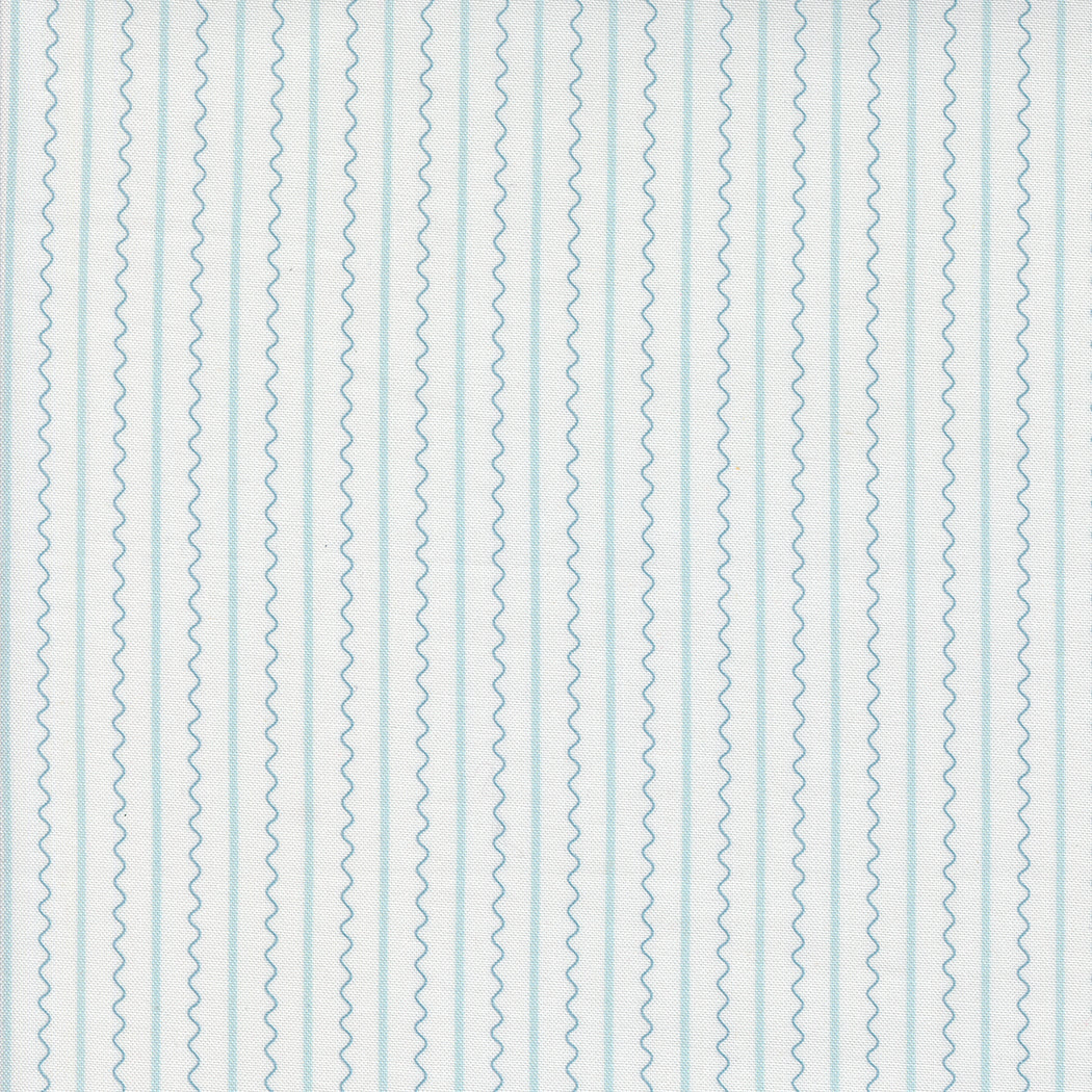 Jen Kingwell: Mixed Bag of Bonbons Frequency Stripes White Blue 18257 11