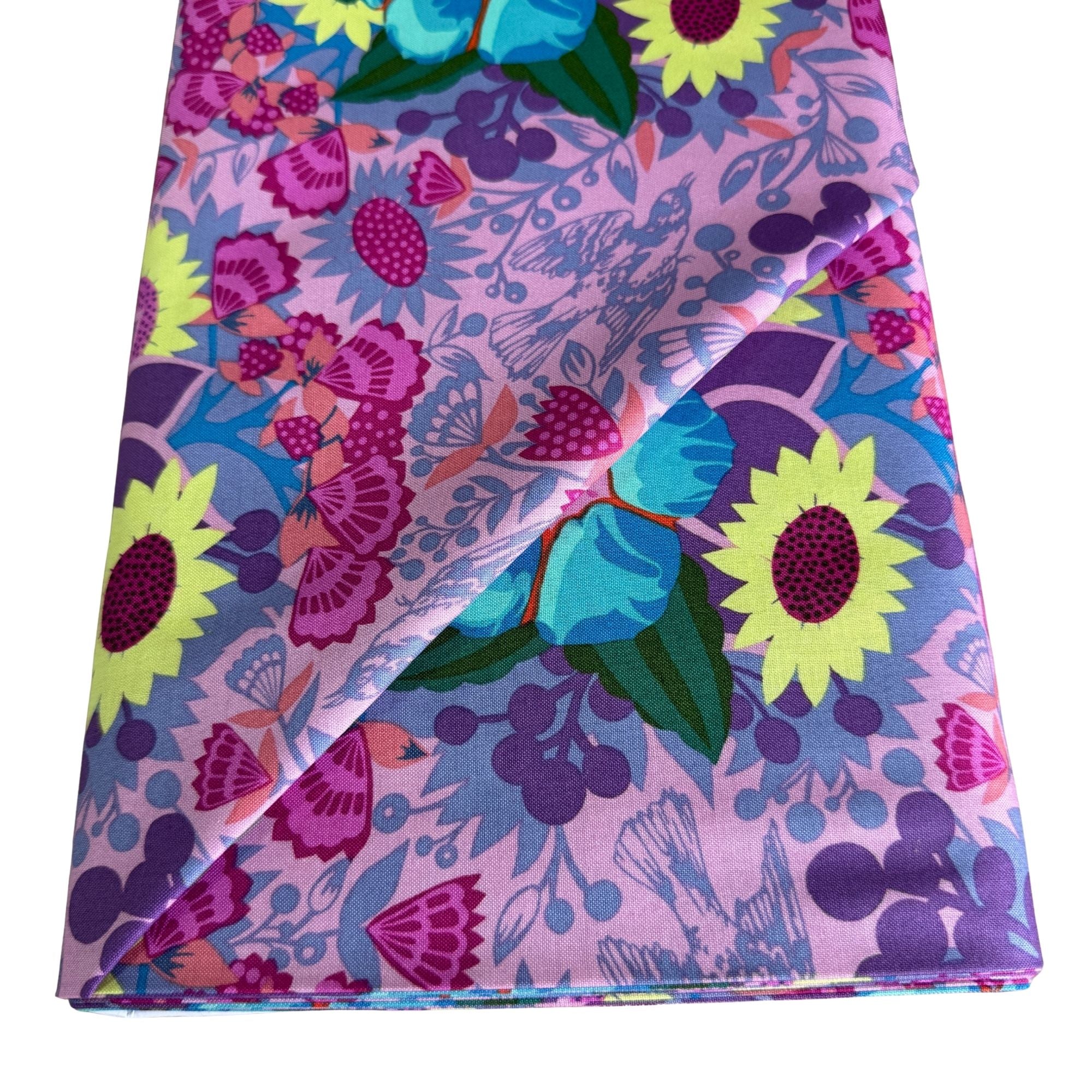 Anna Maria Textiles: Overdressed Centrepiece Grape AMT150-83V