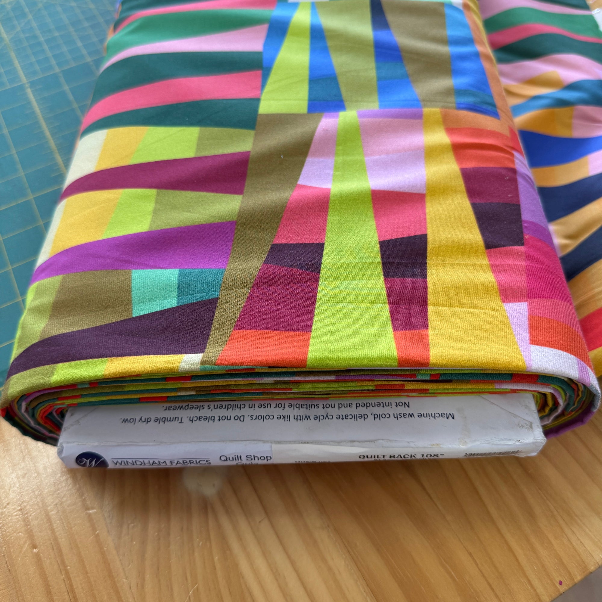 Annabel Wrigley Kaleidoscope Mini Stripe Ink and Vanilla Windham Fabrics 54121D-11