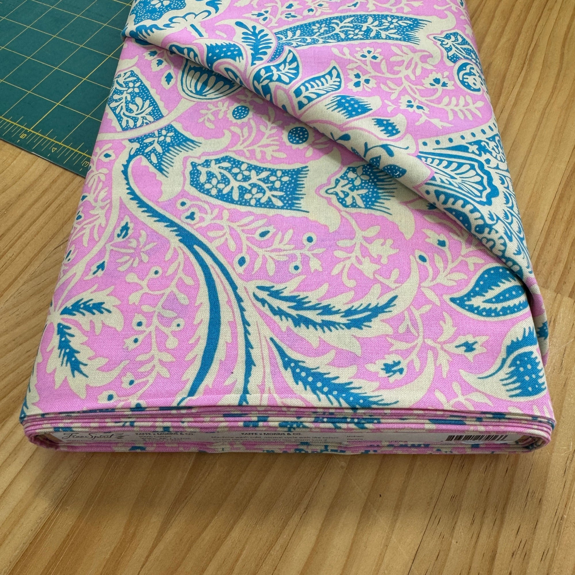 Kaffe x Morris & Co: Indian Opera Pink PWKW005-OPERA