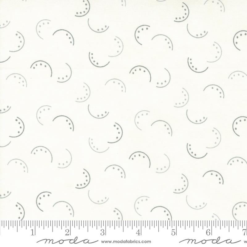 Holly Taylor - Silhouettes Northwoods Curves in Cream from Moda Fabrics 6934 16
