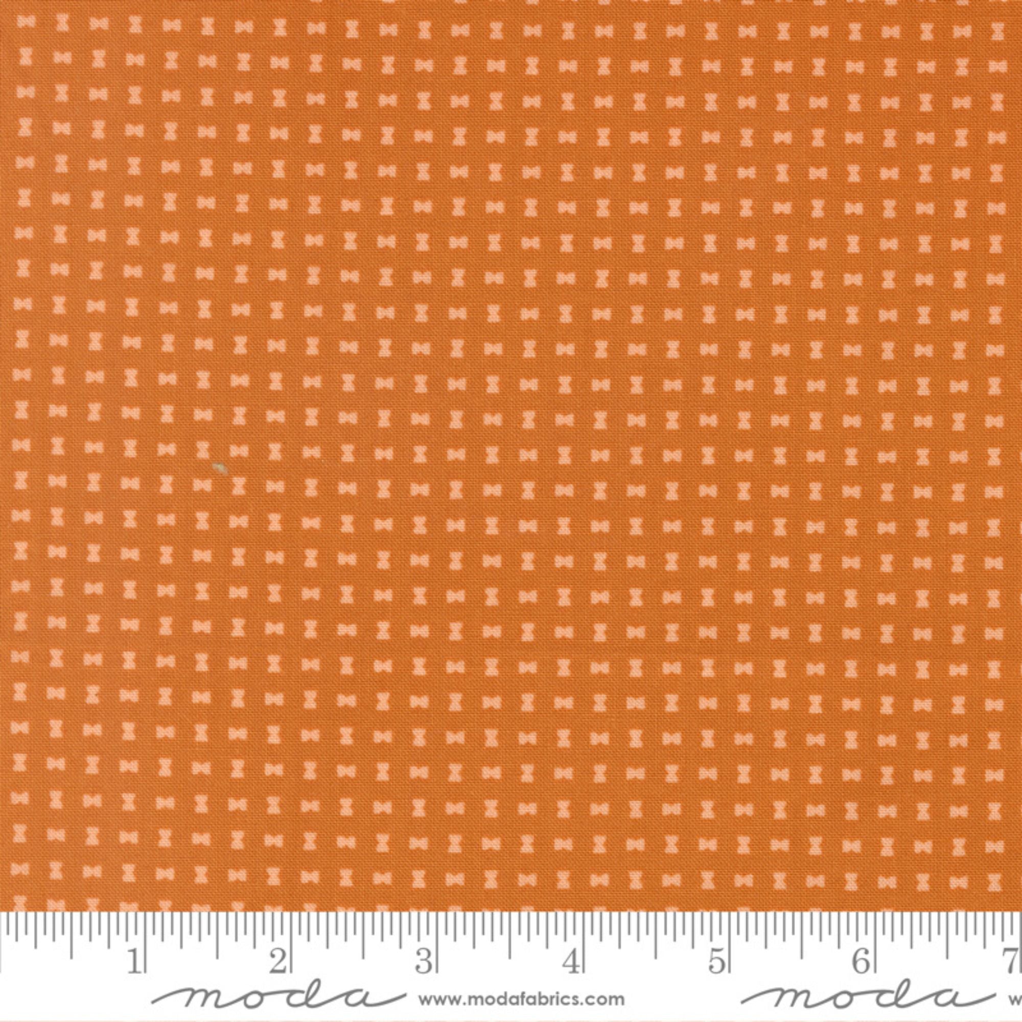Scenery by Elizabeth Hartman Spools Pumpkin for Moda Fabrics 51277 22 RULER