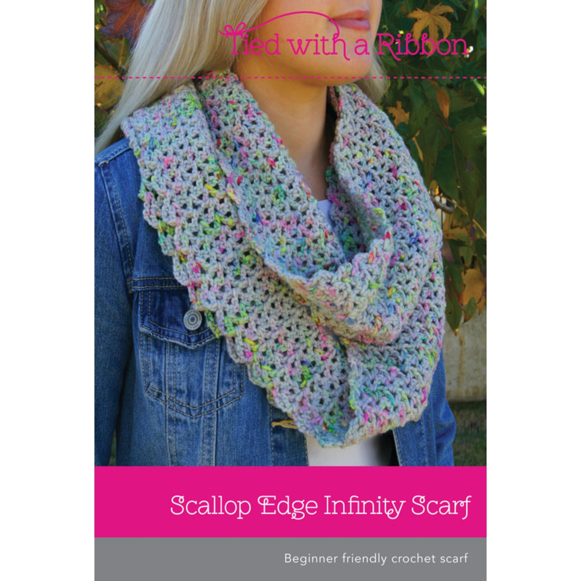 Tied with a Ribbon Crochet Pattern: Scallop Edge Infinity Scarf