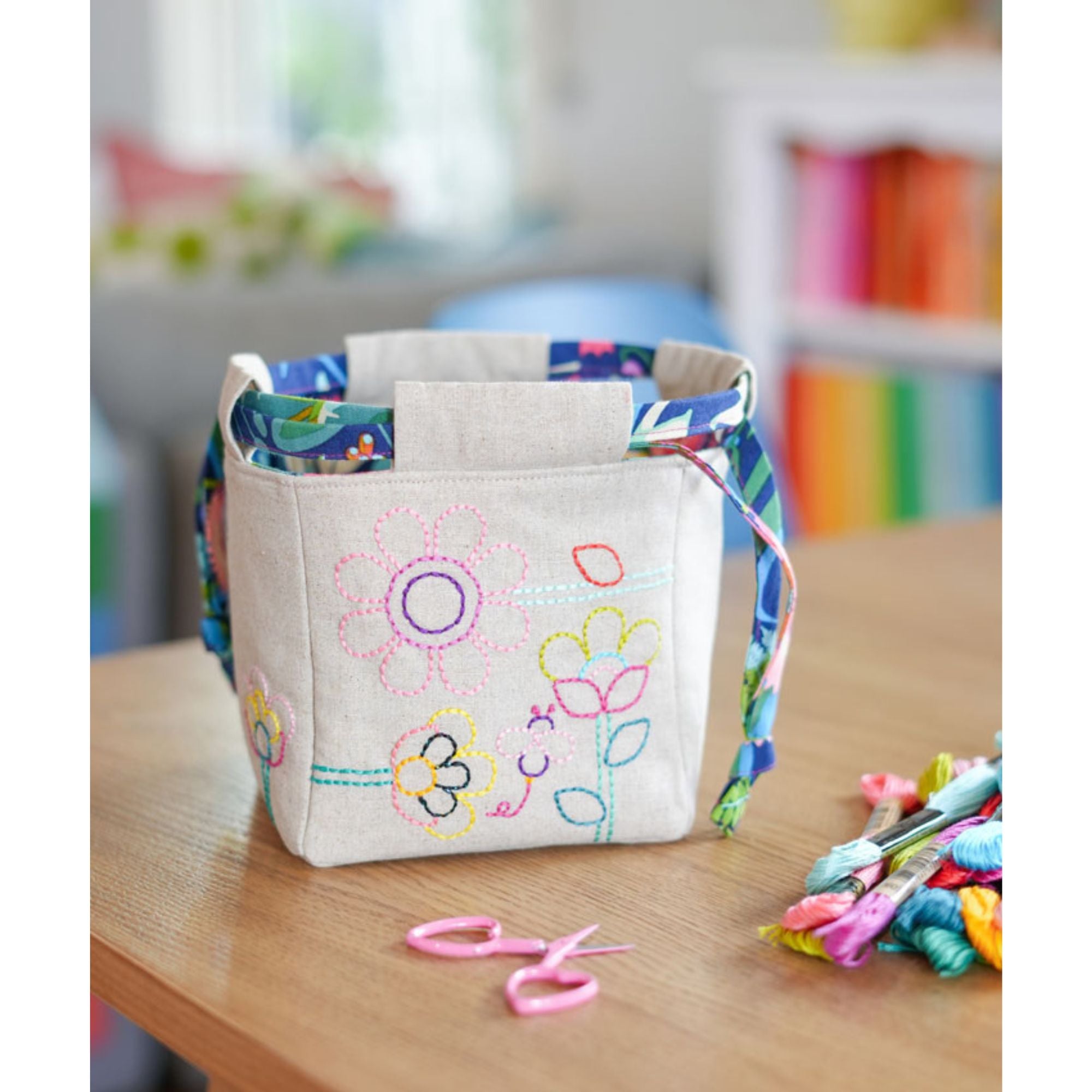 Tied with a Ribbon Pattern: Mini Mayfair Petals Pouch