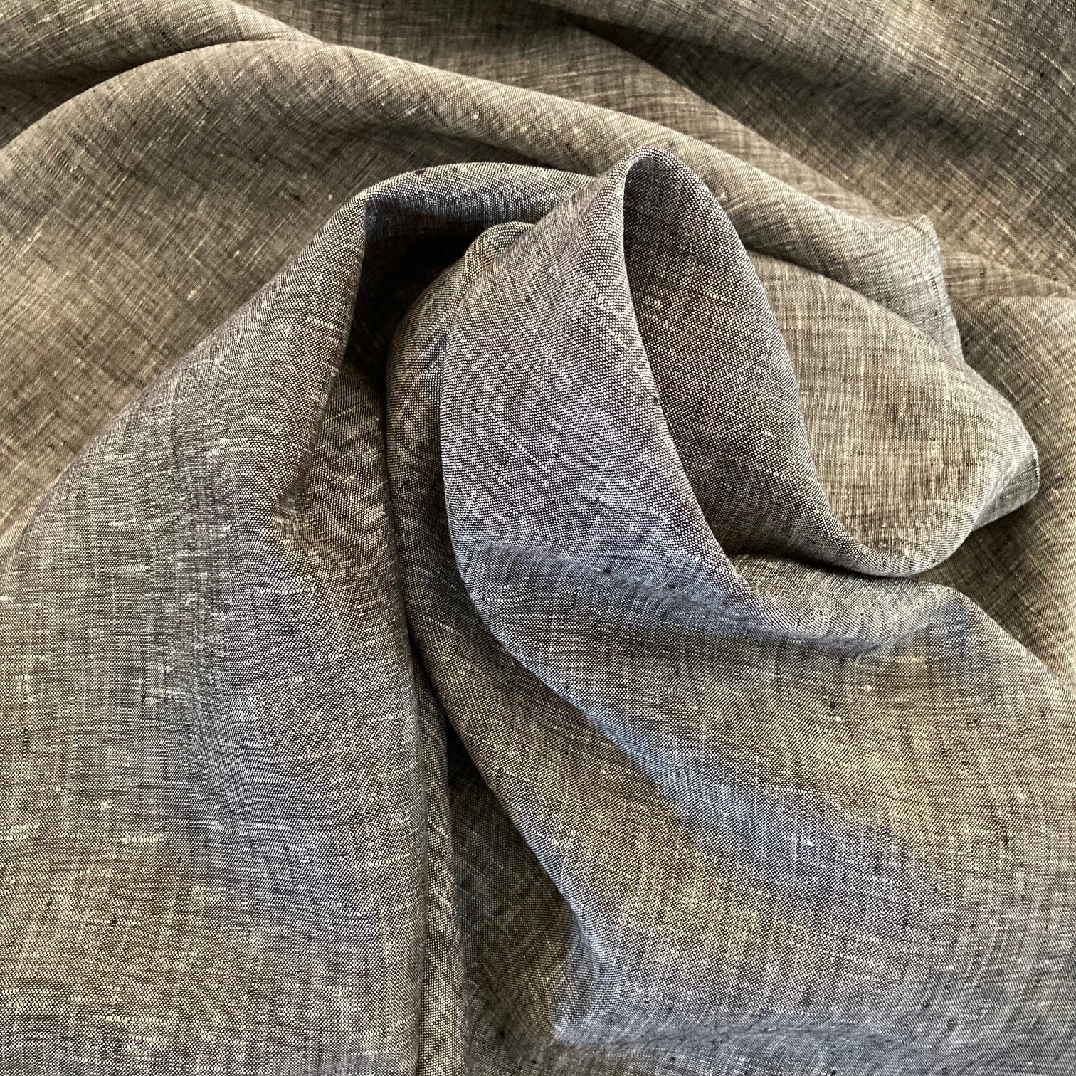 100% Linen Yarn Dyed Chambray Black/White Fabric Col 13 160gm2 137cm wide