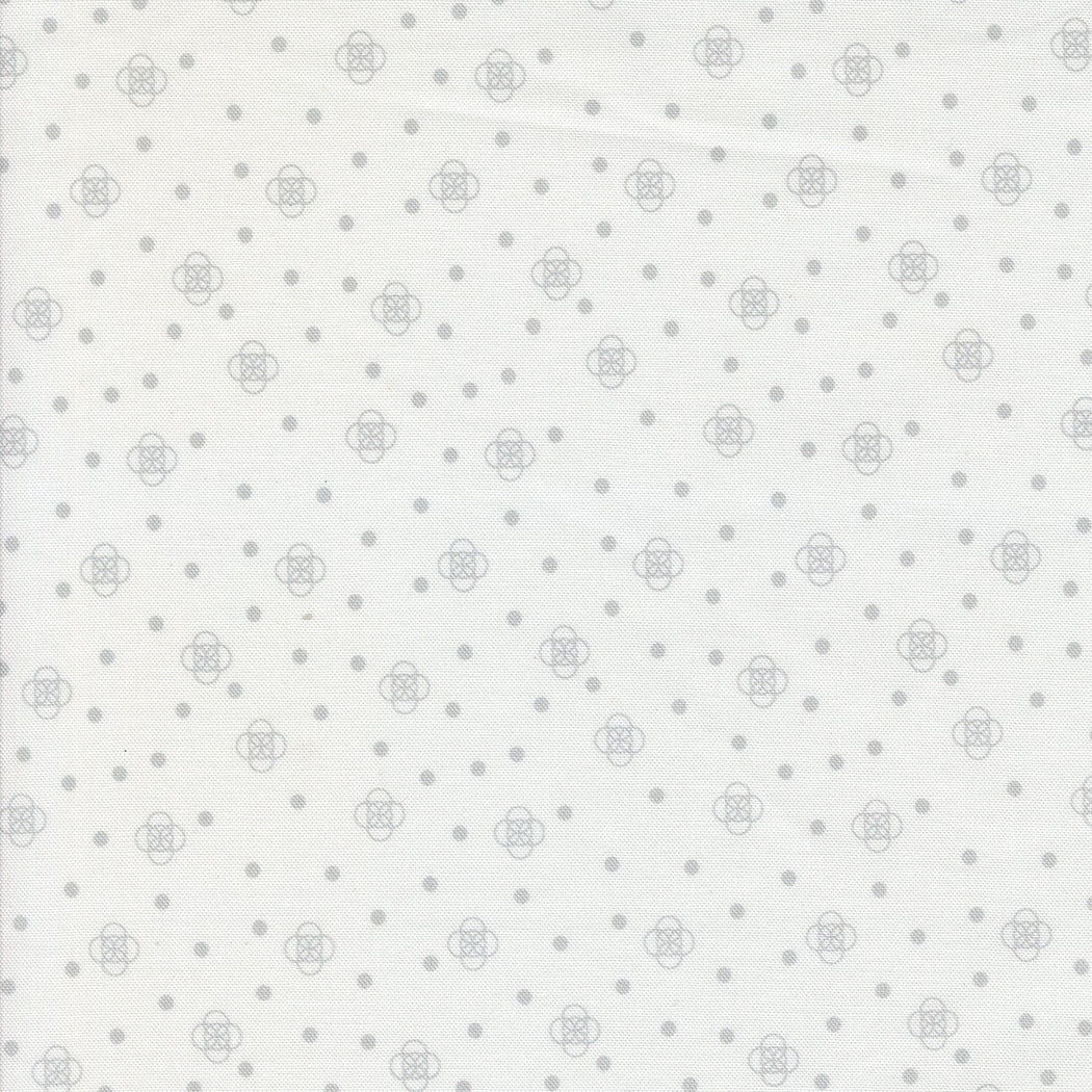 Jen Kingwell: Mixed Bag of Bonbons Running Laps White Grey 18254 11