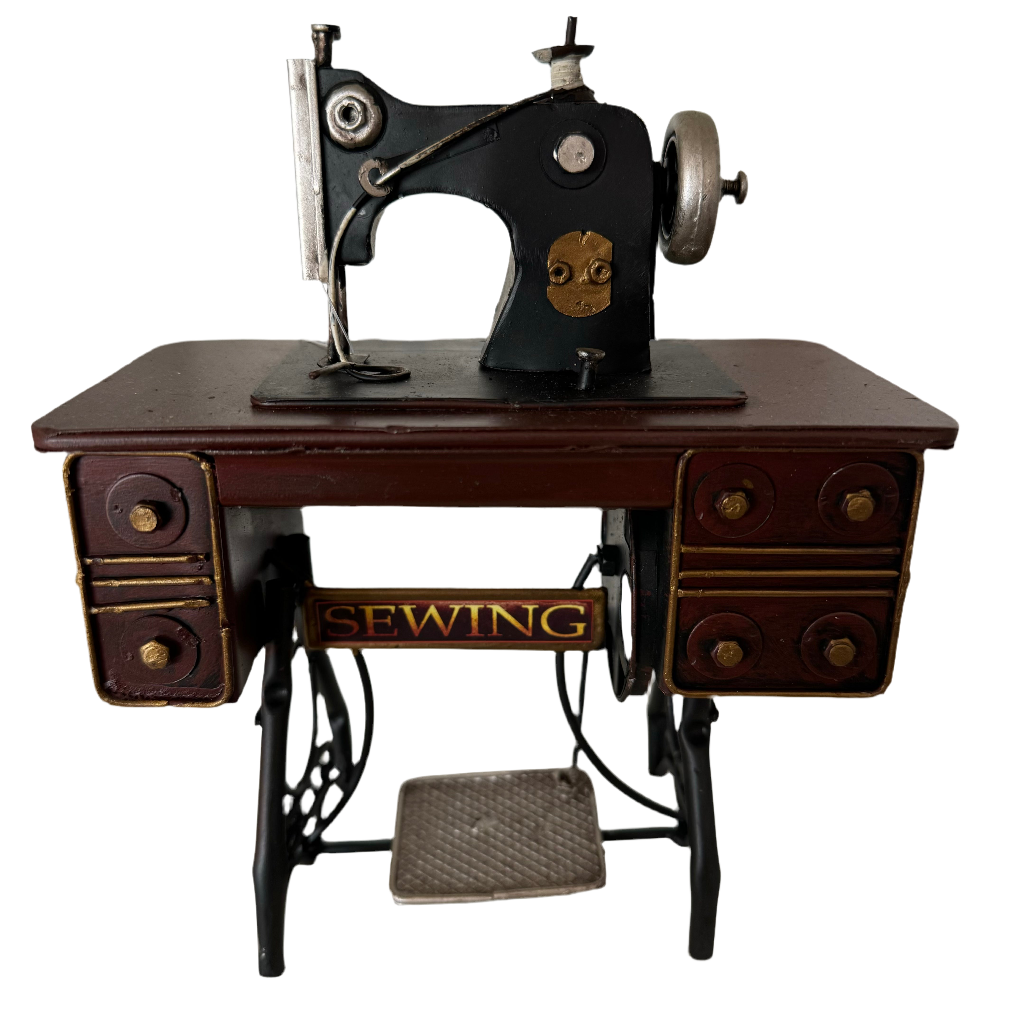 Metal Sewing Machine 16 x 9 x 20 cm