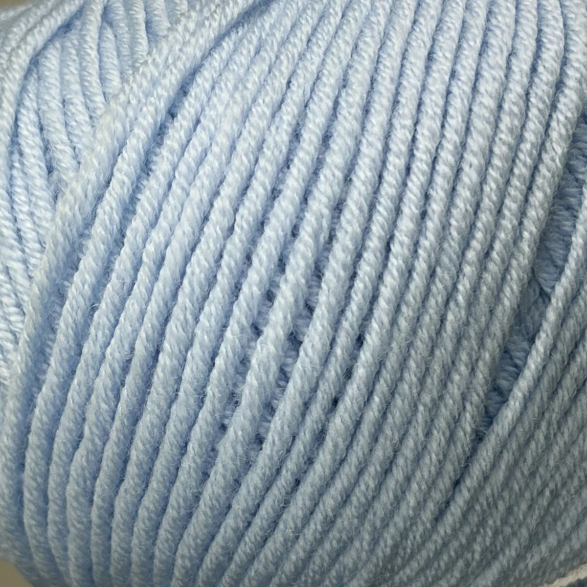 Bellissimo Australian Merino Extra Fine Wool Yarn 8 Ply 270 Aquamarine