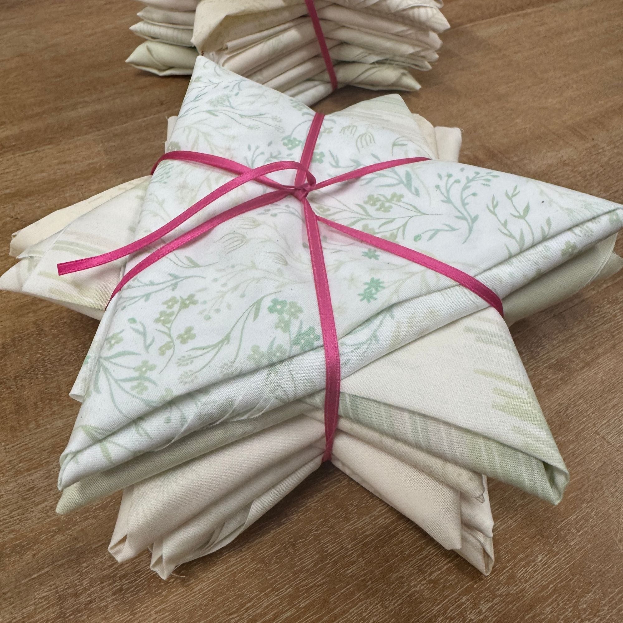 Fat Quarter Bundle: Fusion Vert from Art Gallery Fabrics 10 pcs