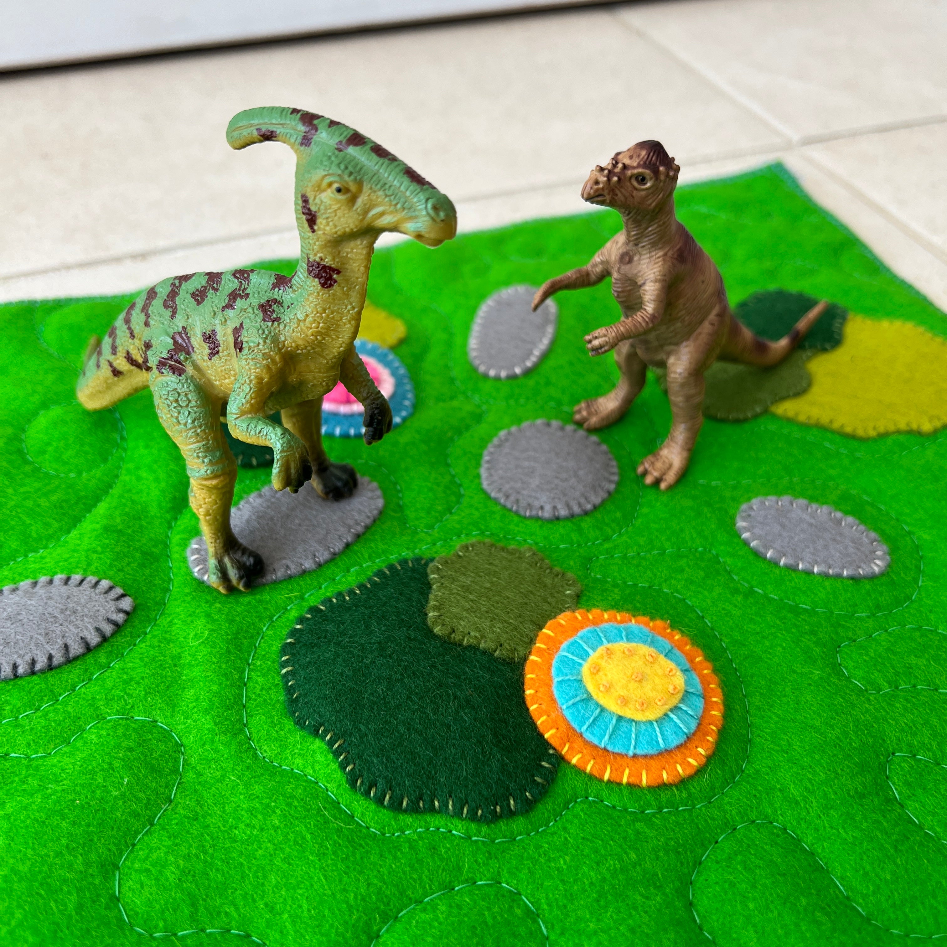 Workshop | Beginner/Intermediate | Hand Sewing | Create a Scenic Felt Play Mat with Anna Fran