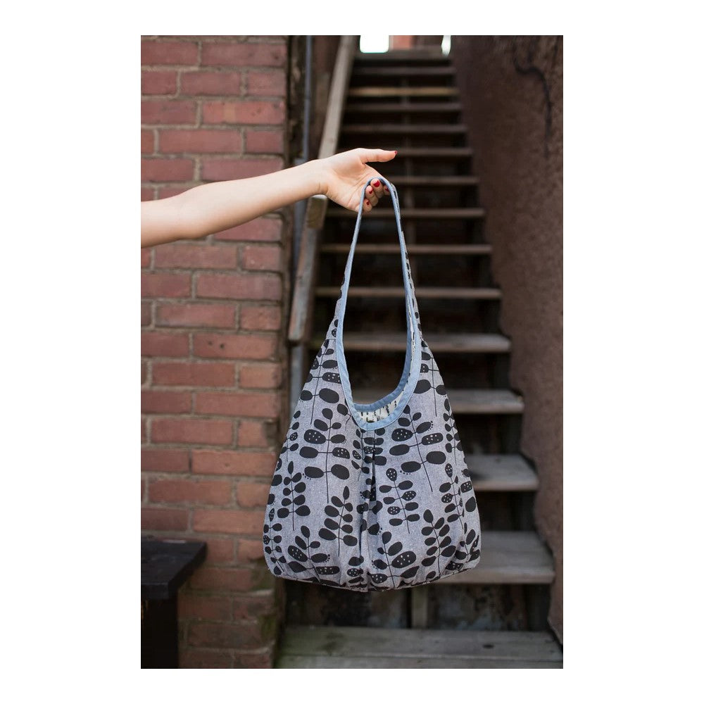 Noodlehead Sewing Pattern: Runaround Bag