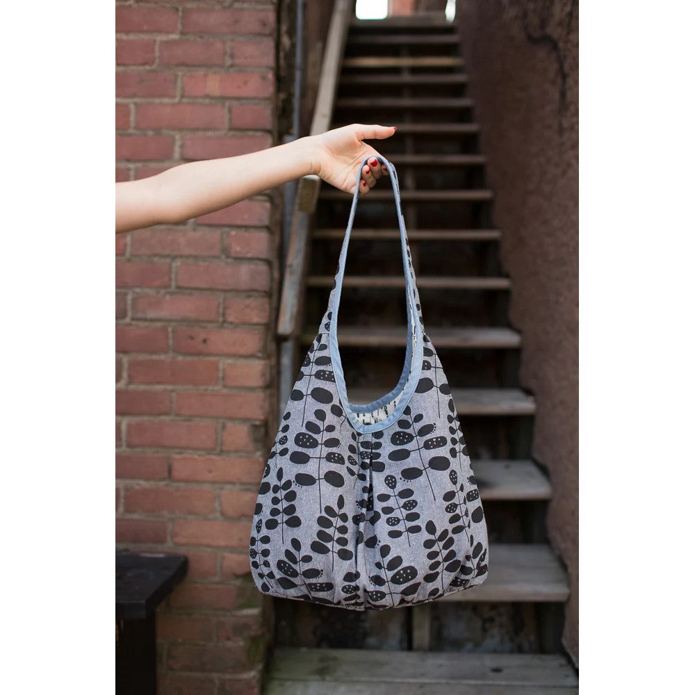 Noodlehead Sewing Pattern: Runaround Bag