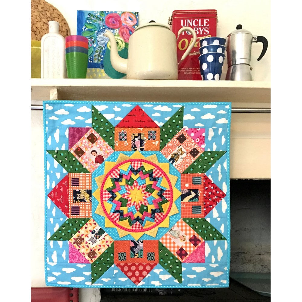 Rachaeldaisy Designs: Sunny Day in Daisy Town Mini Quilt Pattern