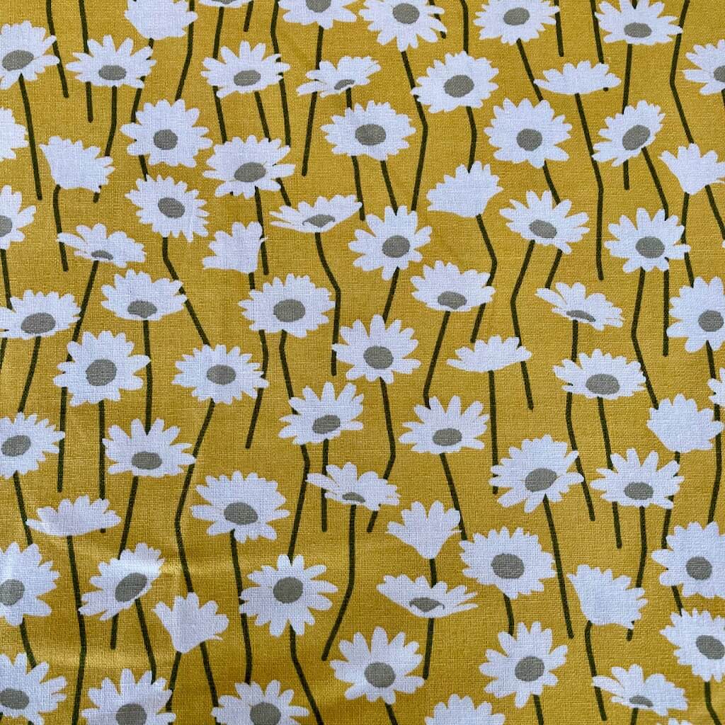 KOIZUMI Fabrics: Le Depalt Long Stemmed Daisies in Mustard