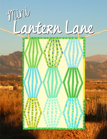 Sassafras Lane Designs: Mini Lantern Lane