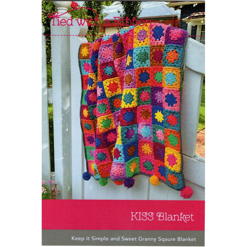 Tiew with a Ribbon Pattern: Kiss Crochet Blanket