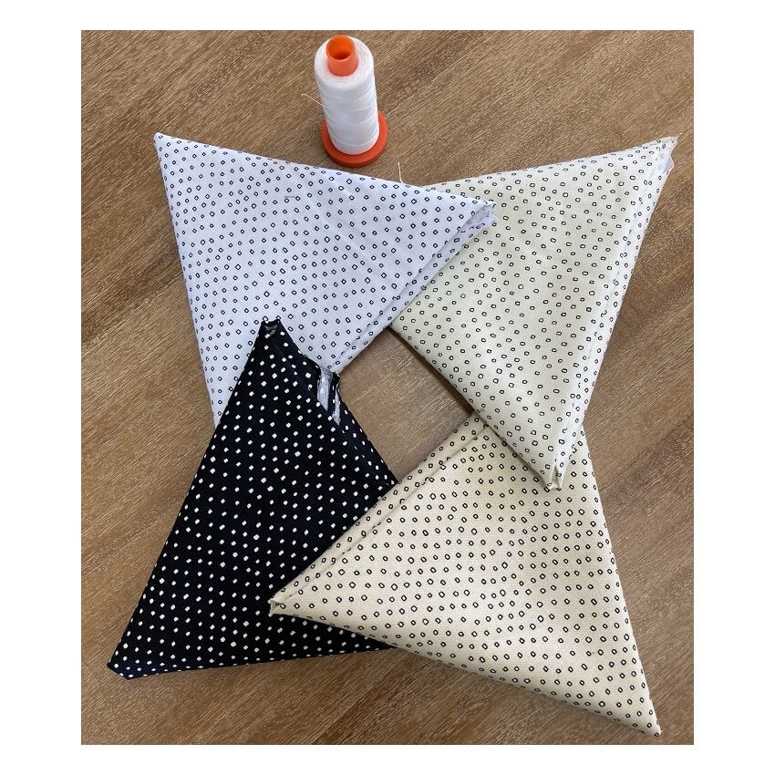 Fat Quarter Bundle: Pixie Dots Blender 4pcs