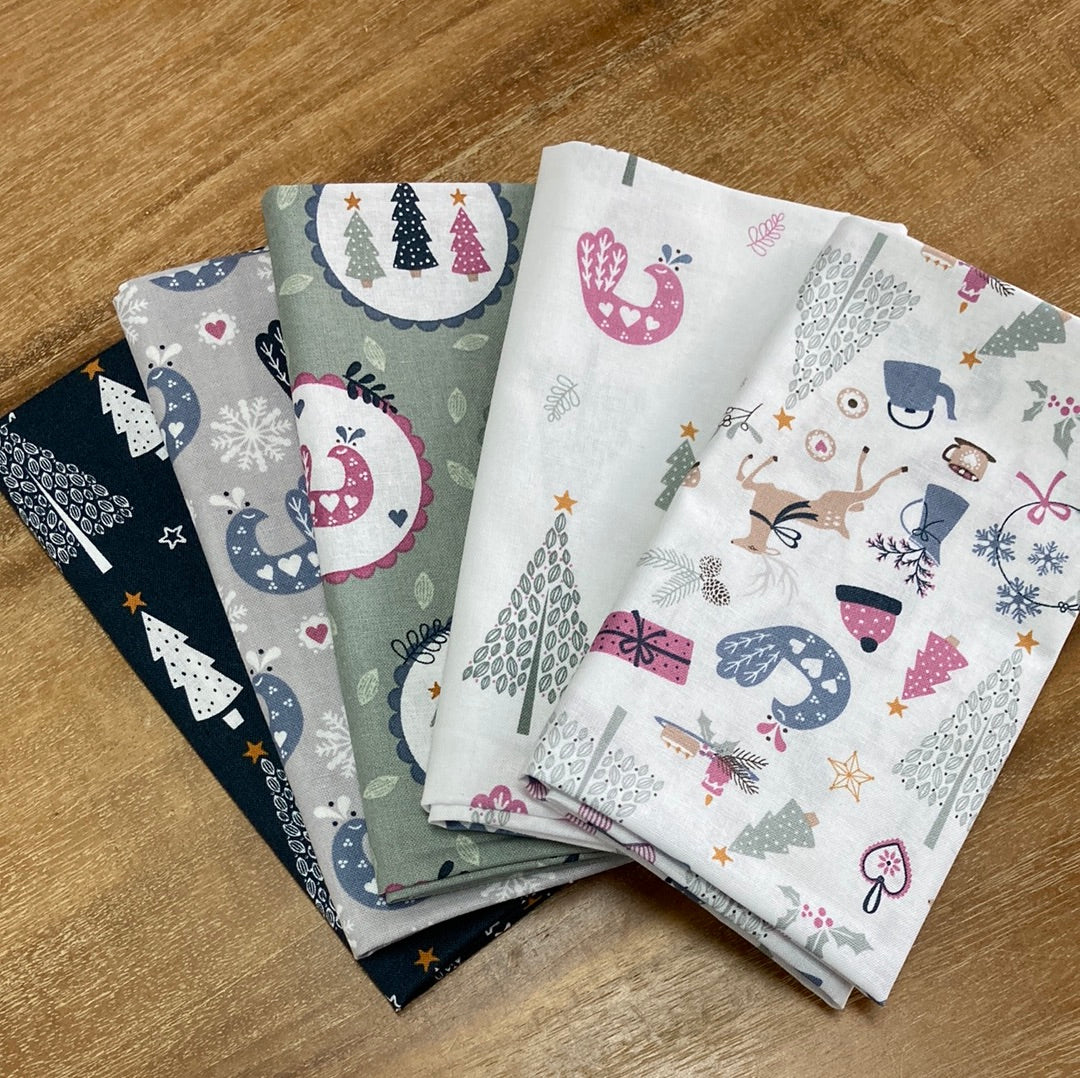 Fat Quarter Bundle: Hygge Christmas 5pcs